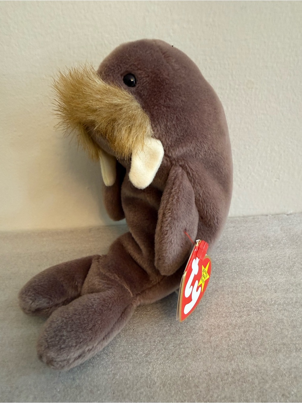 1996 Ty Beanie Baby “Jolly” the Walrus